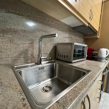 Harry’s Apartmet *